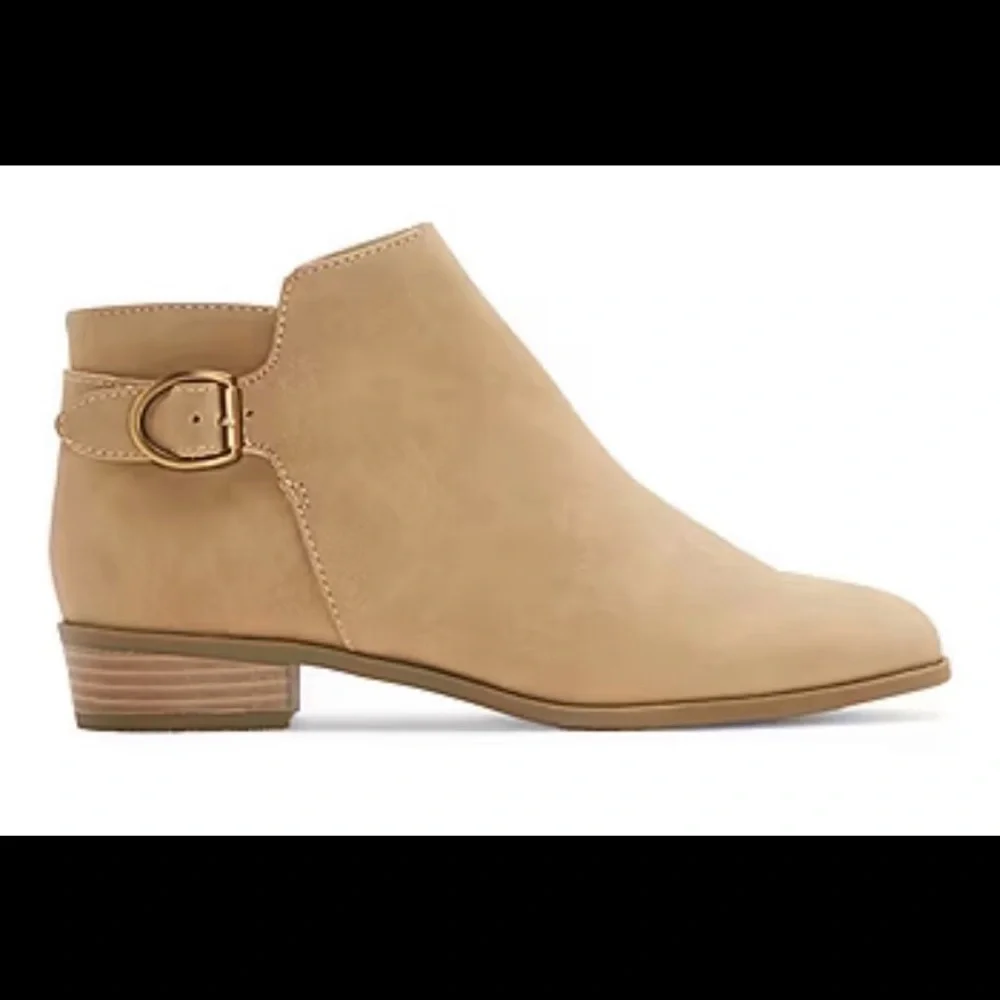 Women's boots. Size 8 - Picture 4 of 4